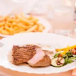 Hotel&wellness Knižecí Rybník * Tábor