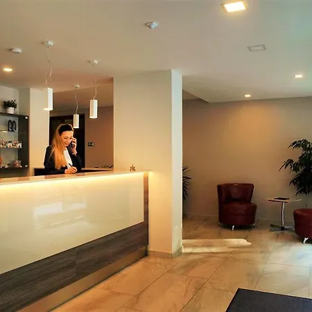 Hotel&wellness Knizeci Rybnik * 타보르