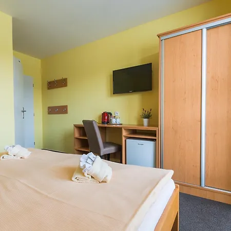 Hotel&wellness Knizeci Rybnik * 타보르